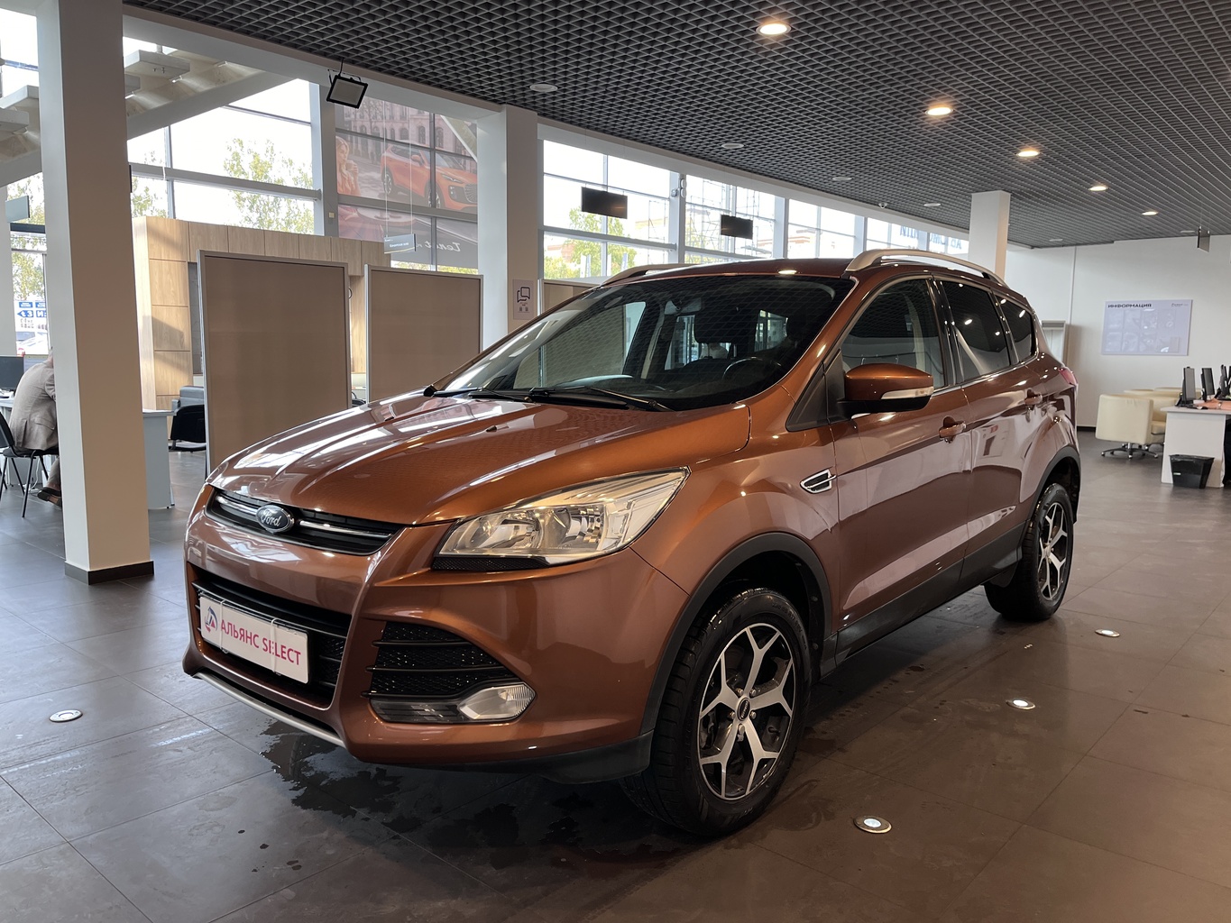 FORD KUGA
