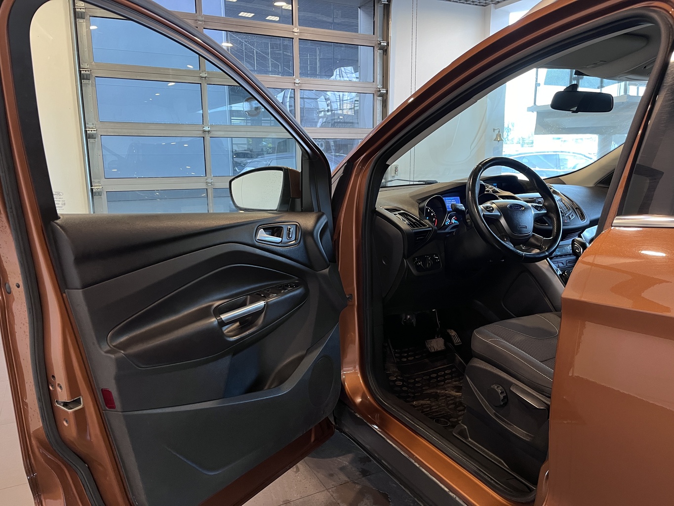 FORD KUGA