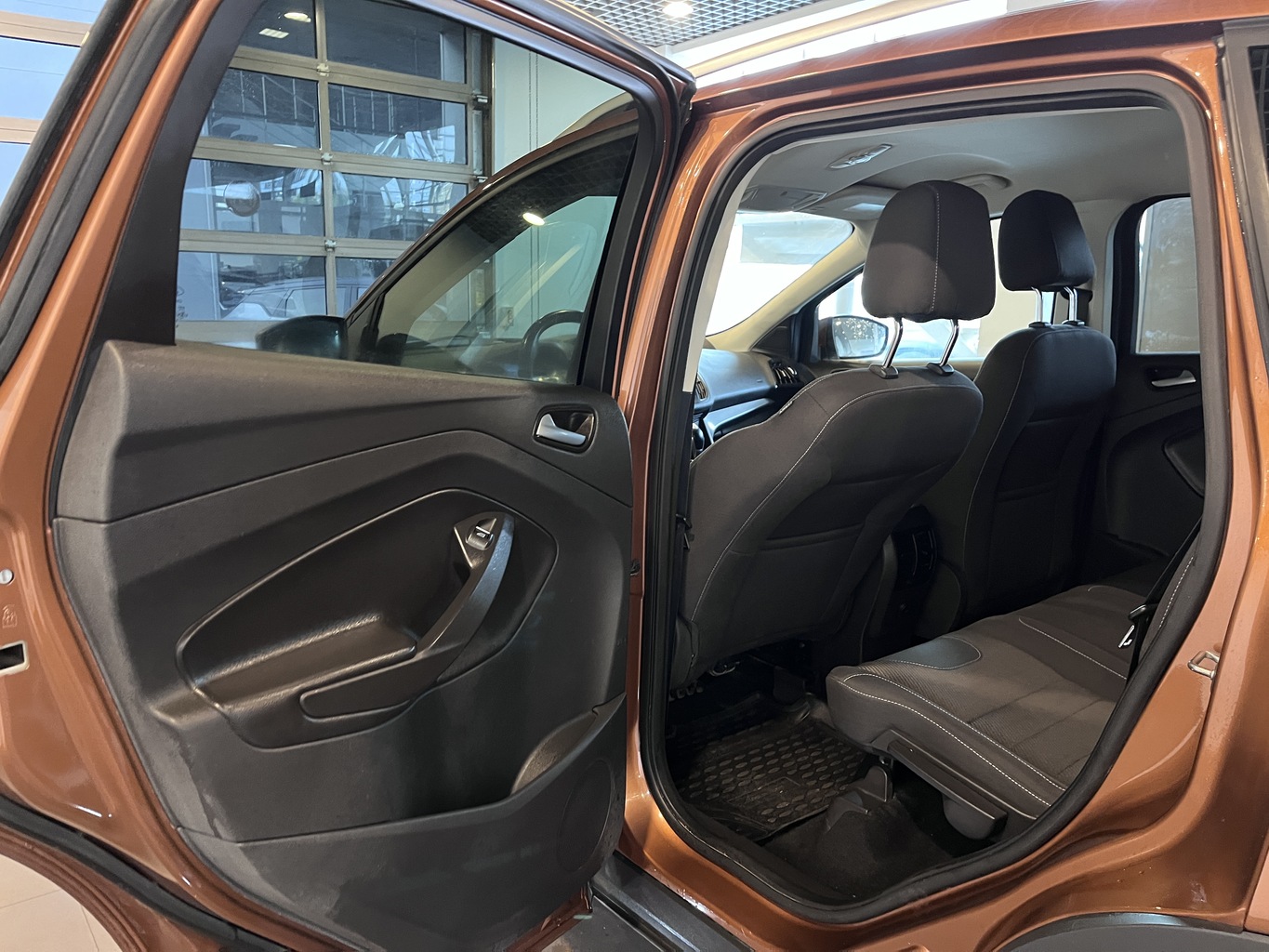 FORD KUGA