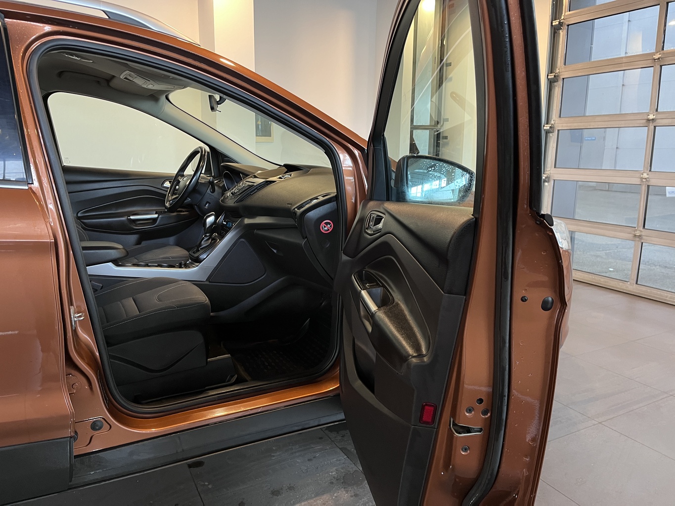 FORD KUGA