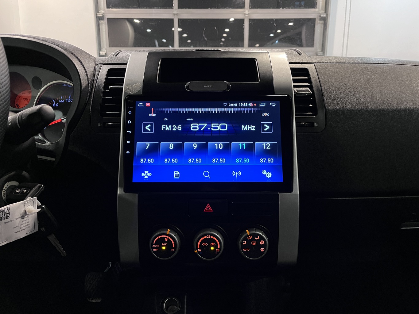NISSAN X-TRAIL