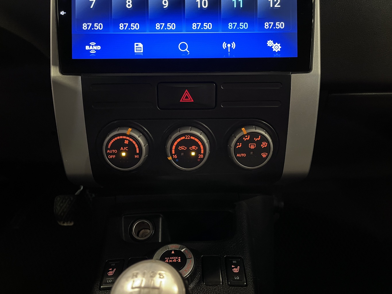 NISSAN X-TRAIL