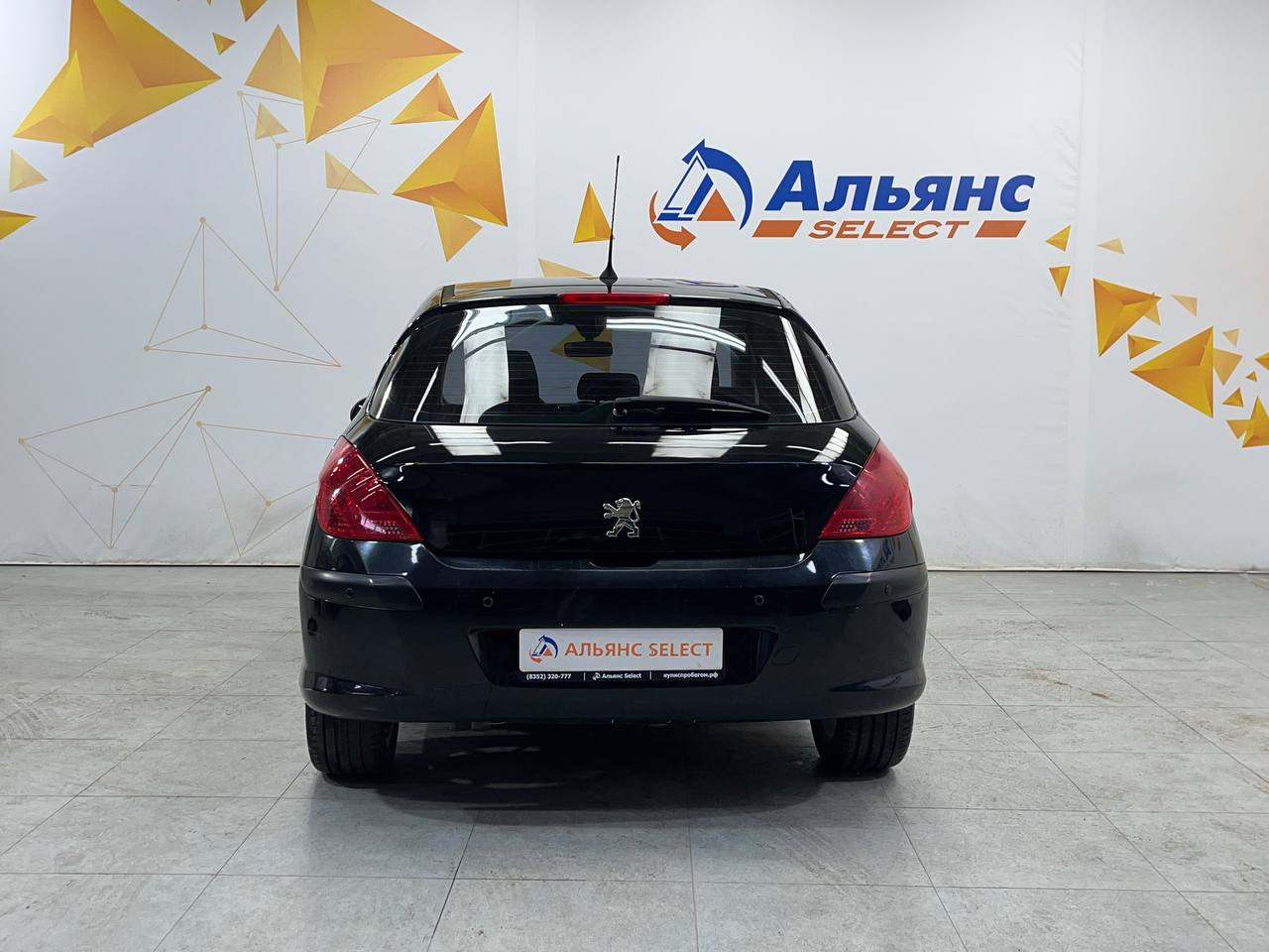 PEUGEOT 308