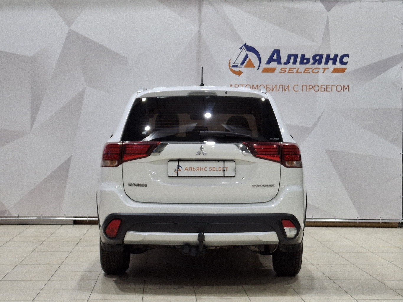 MITSUBISHI OUTLANDER