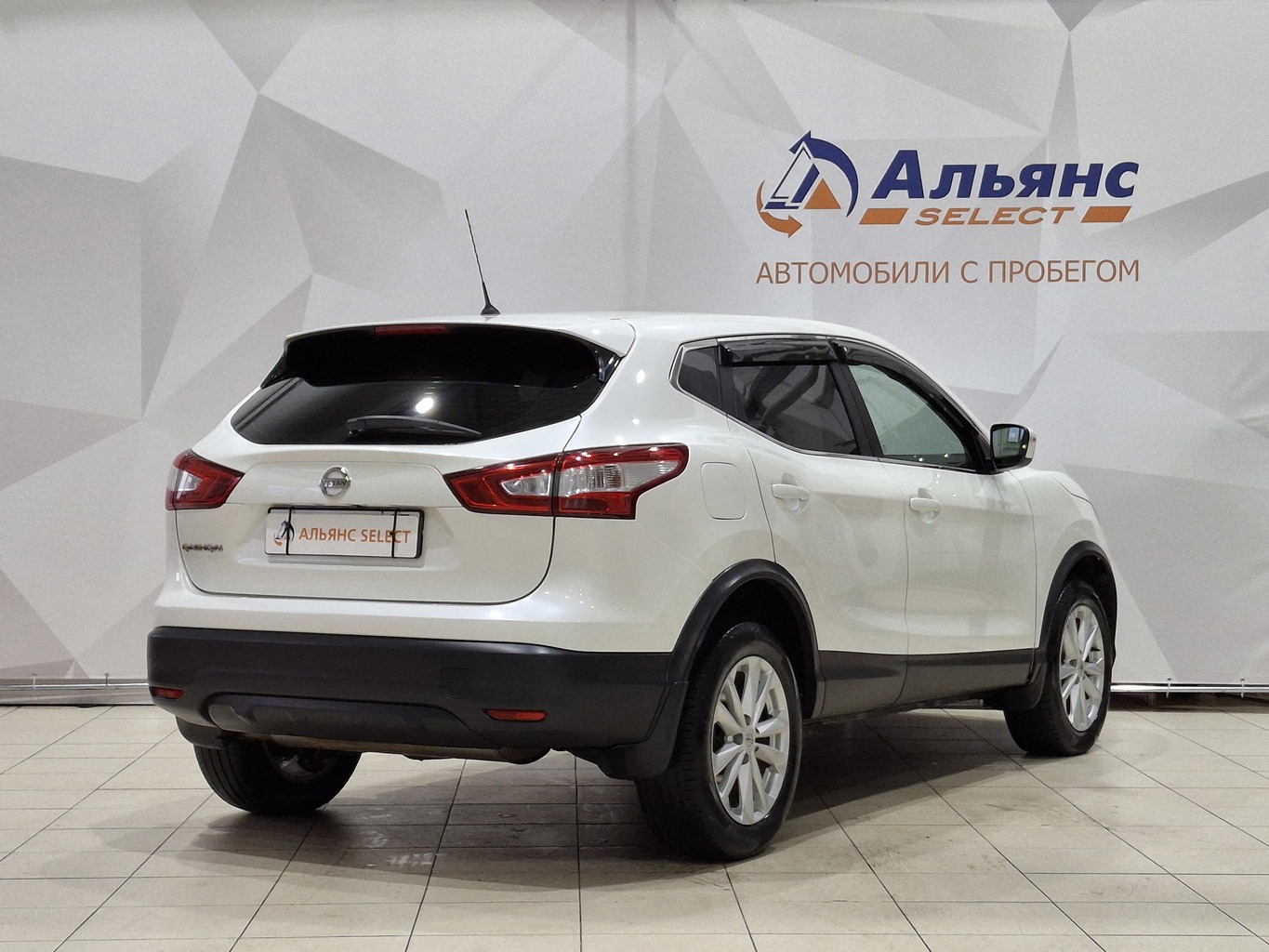 NISSAN QASHQAI 2015 г.