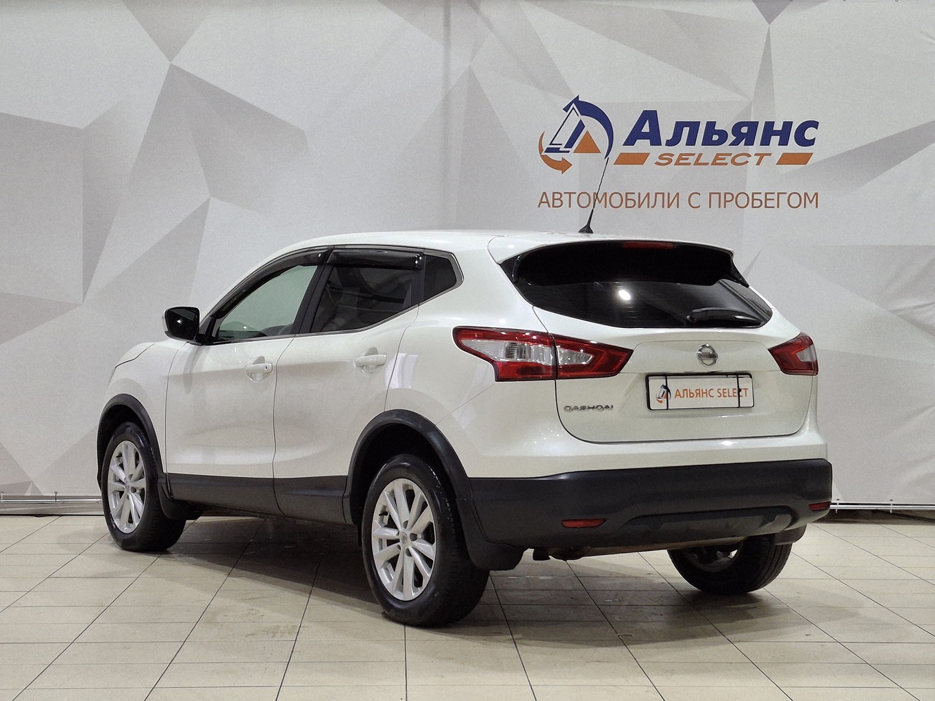 NISSAN QASHQAI 2015 г.