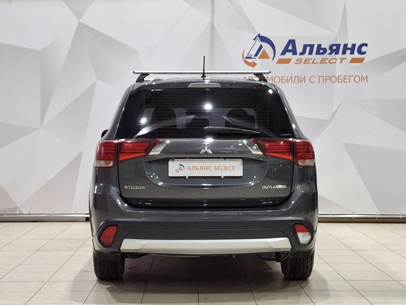 MITSUBISHI OUTLANDER