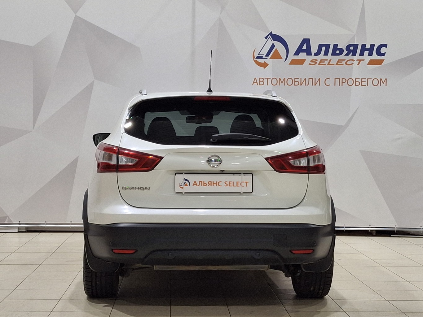 NISSAN QASHQAI 2016 г.