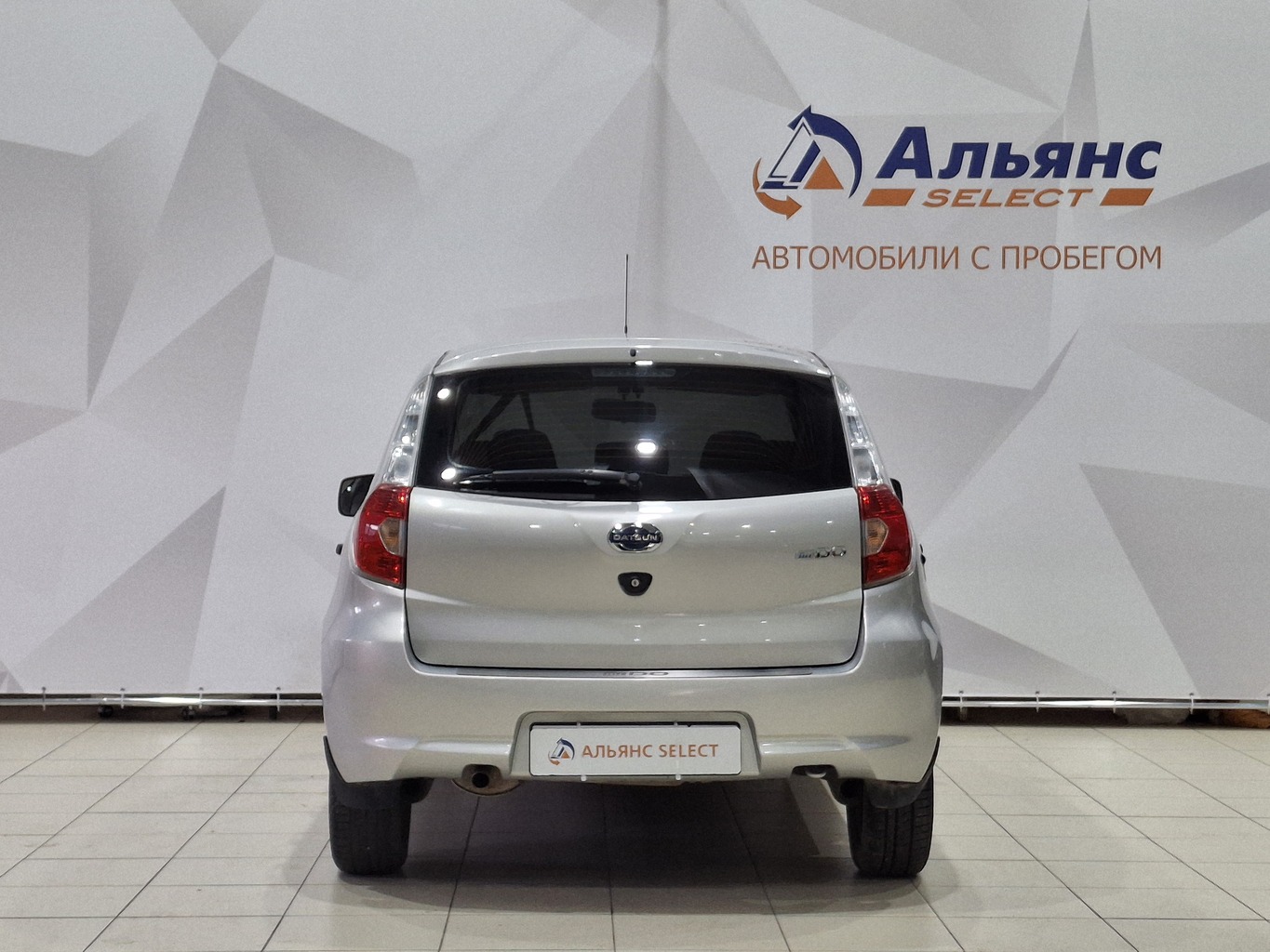 DATSUN MI-DO