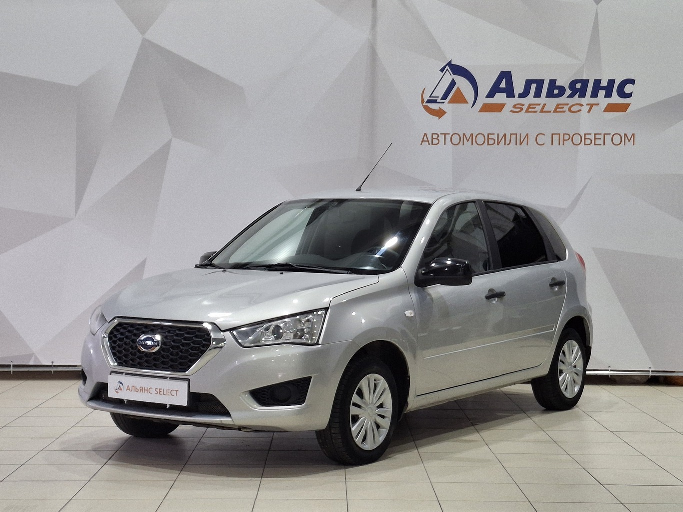DATSUN MI-DO
