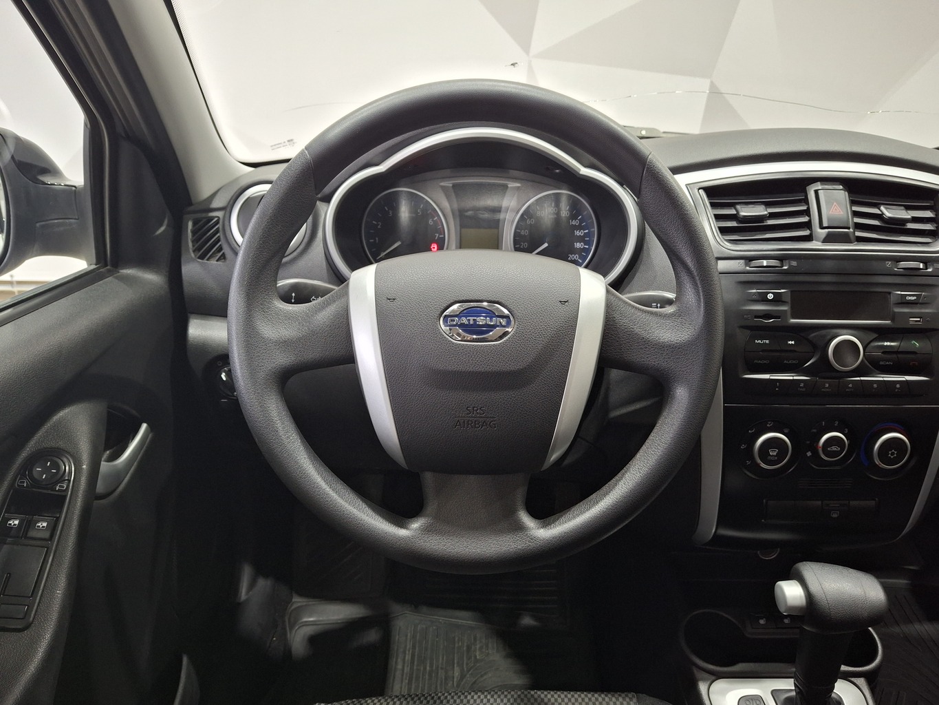 DATSUN MI-DO