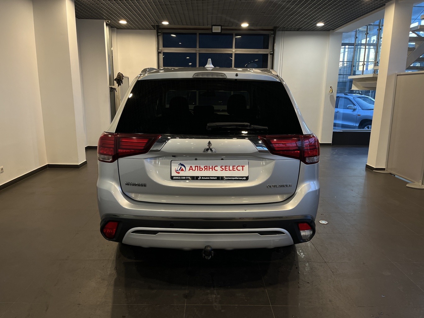 MITSUBISHI OUTLANDER