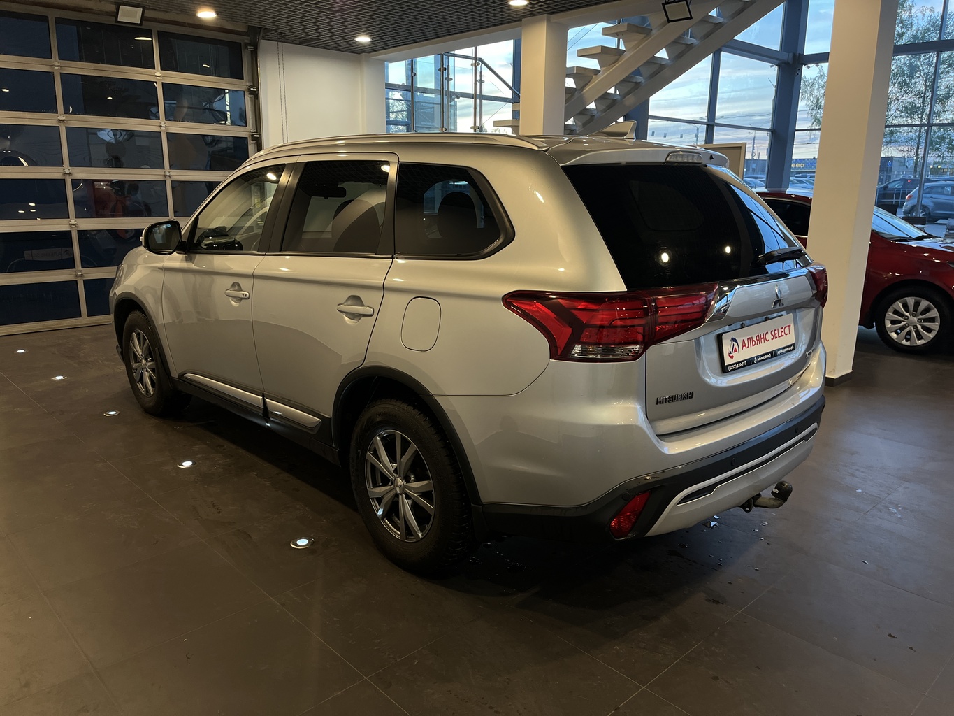 MITSUBISHI OUTLANDER