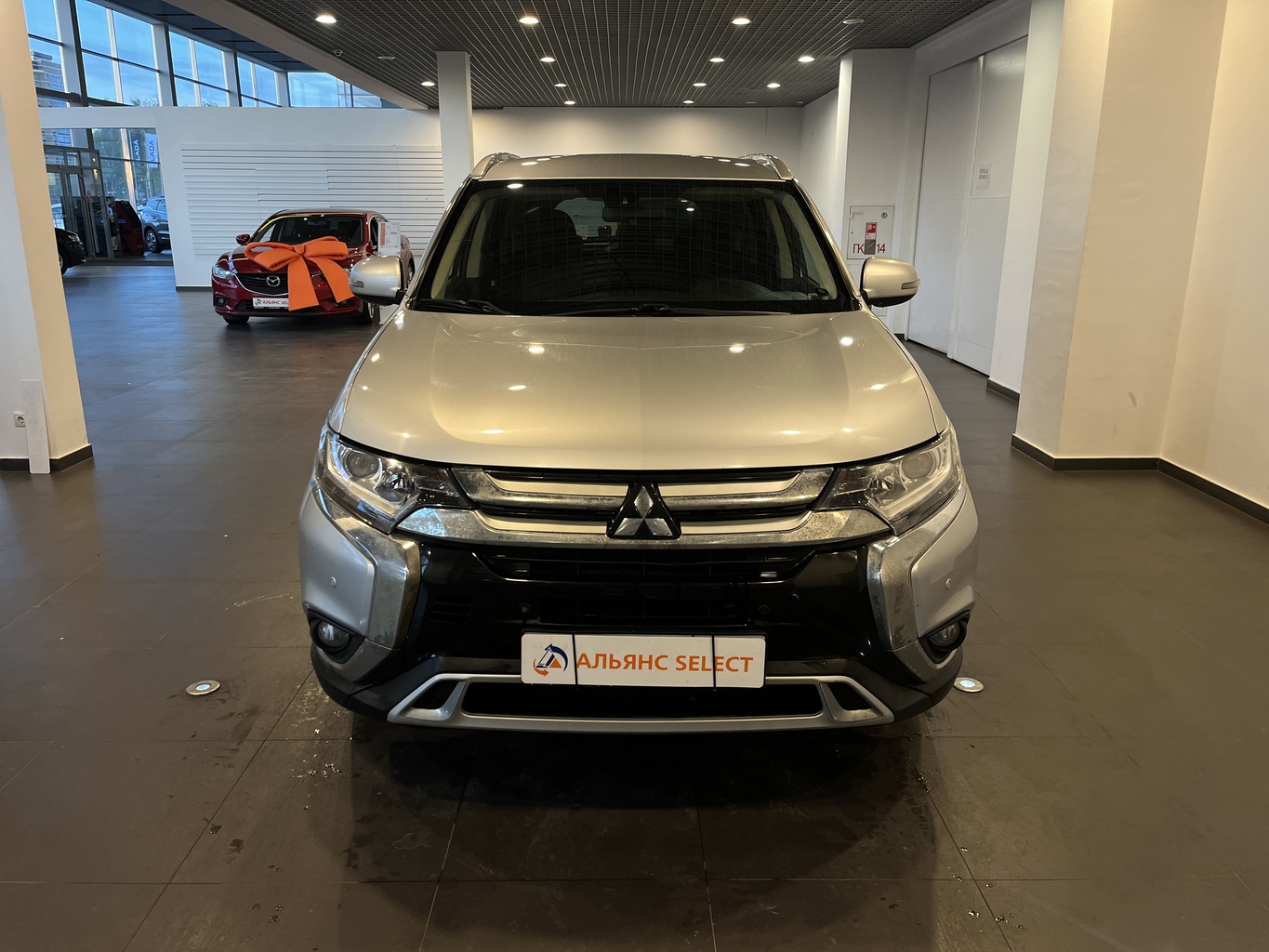 MITSUBISHI OUTLANDER