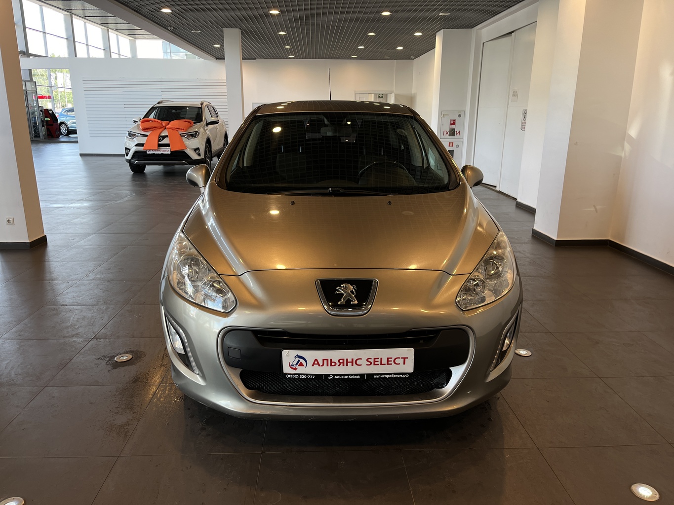 PEUGEOT 308