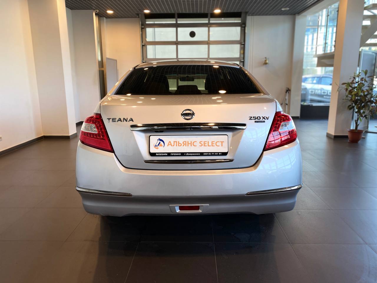 NISSAN TEANA