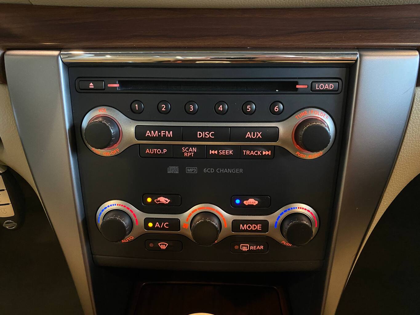 NISSAN TEANA