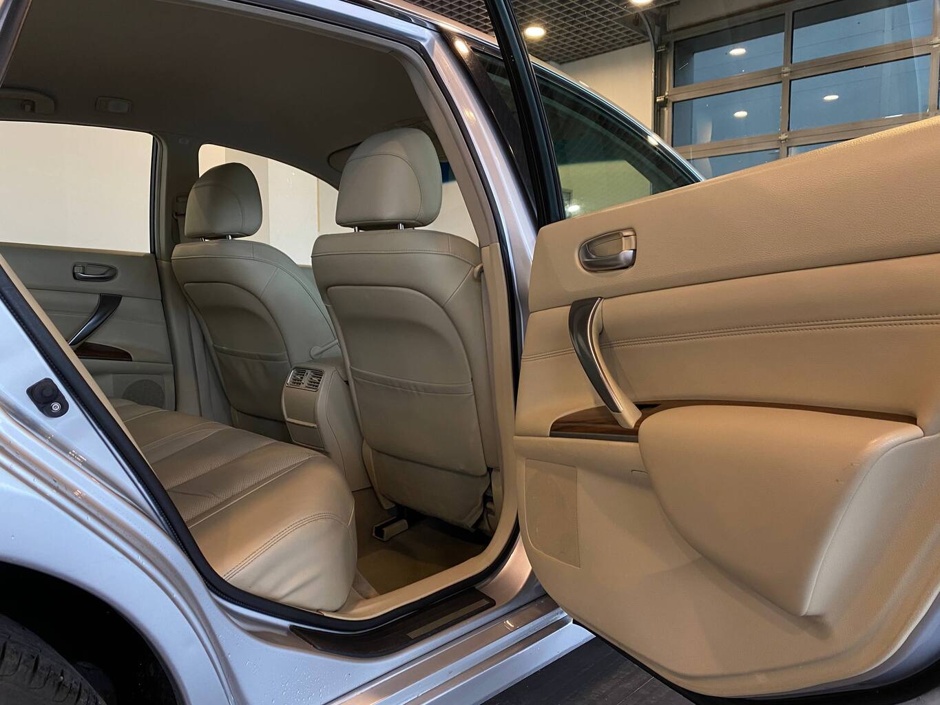 NISSAN TEANA