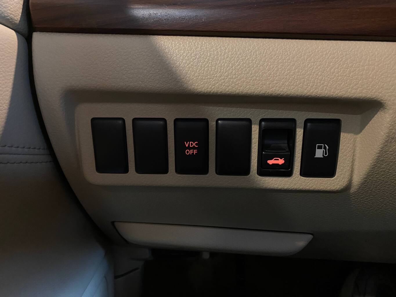 NISSAN TEANA