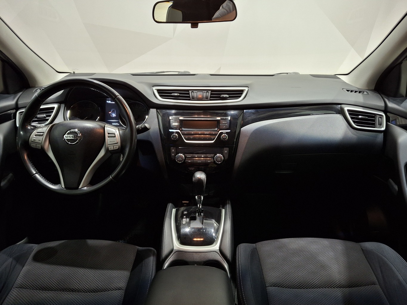 NISSAN QASHQAI 2016 г.