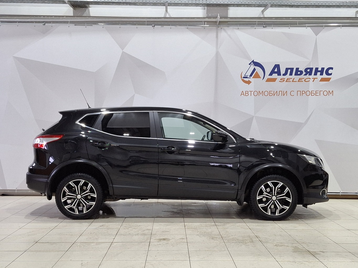 NISSAN QASHQAI 2016 г.