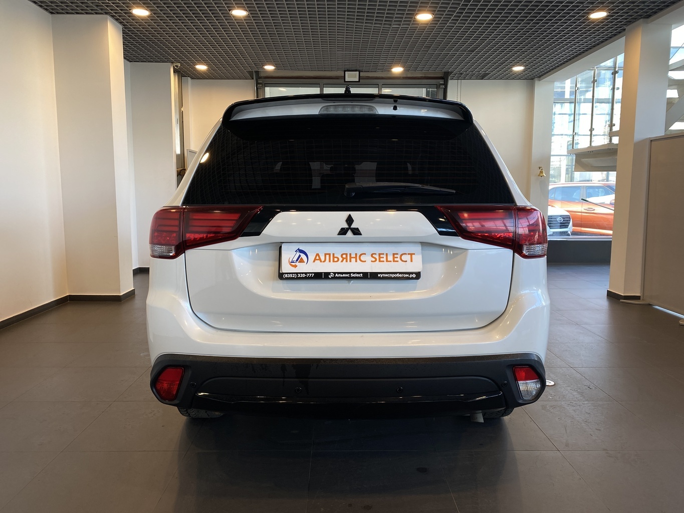 MITSUBISHI OUTLANDER