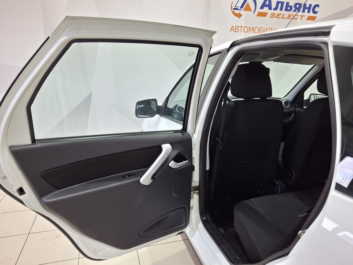 DATSUN MI-DO