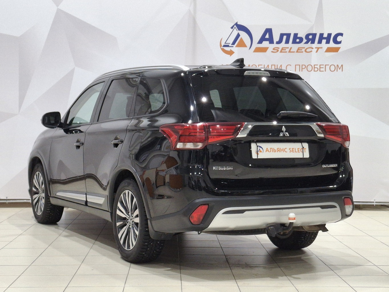 MITSUBISHI OUTLANDER