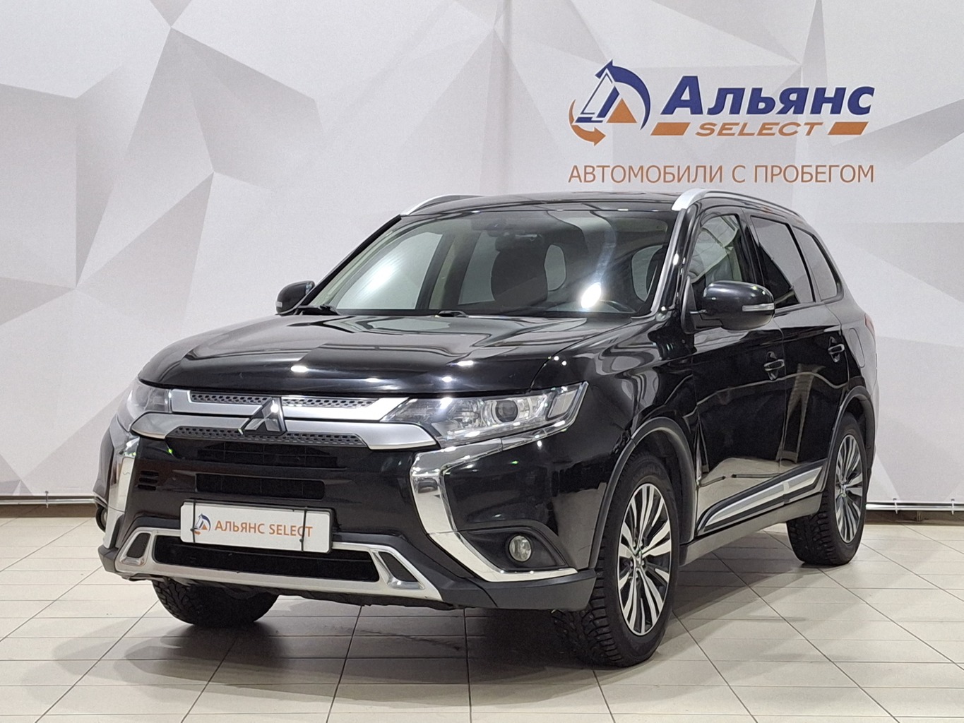 MITSUBISHI OUTLANDER