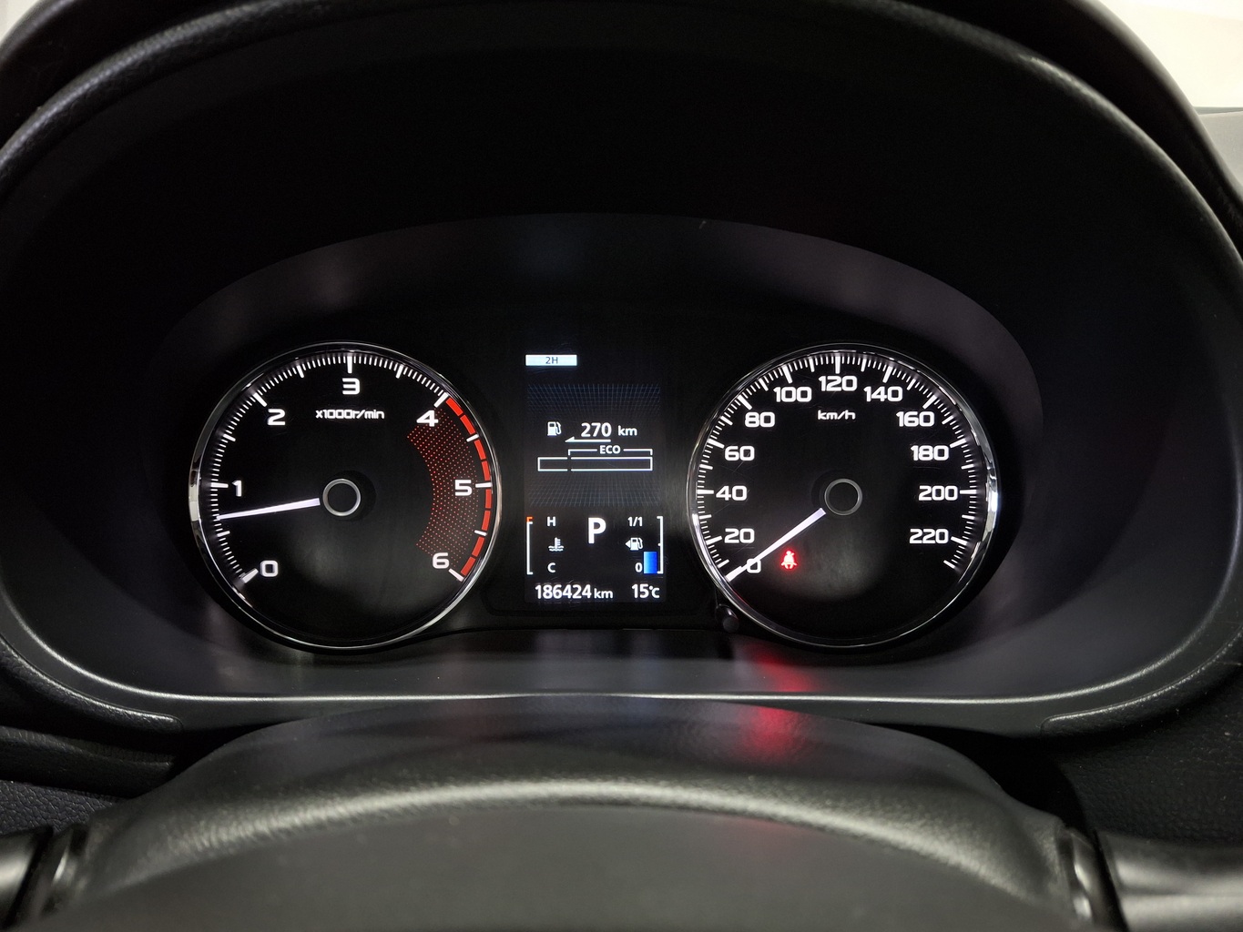 MITSUBISHI PAJERO