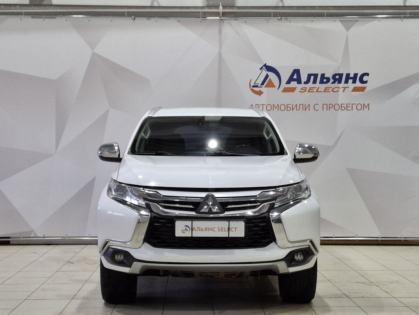 MITSUBISHI PAJERO