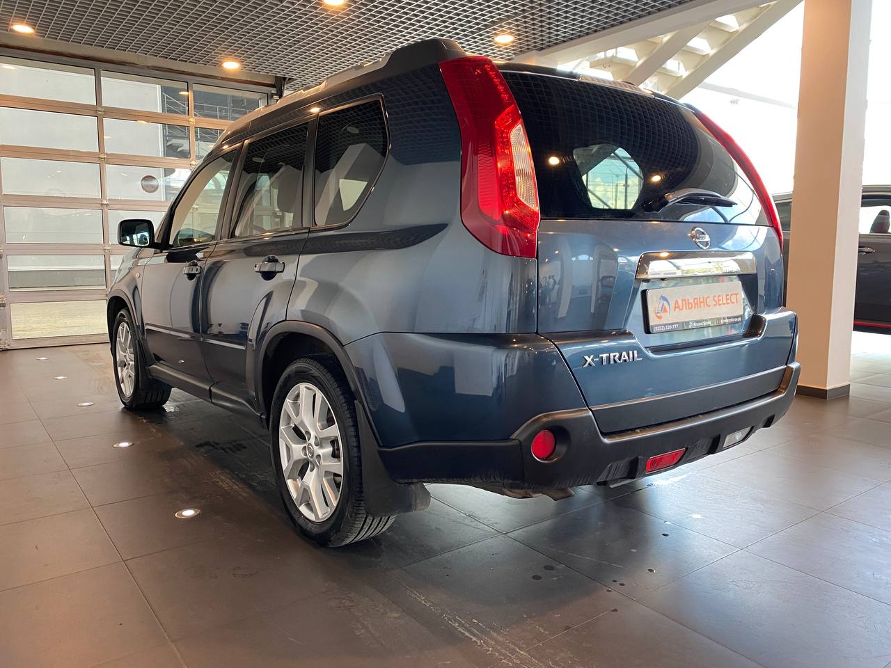 NISSAN X-TRAIL