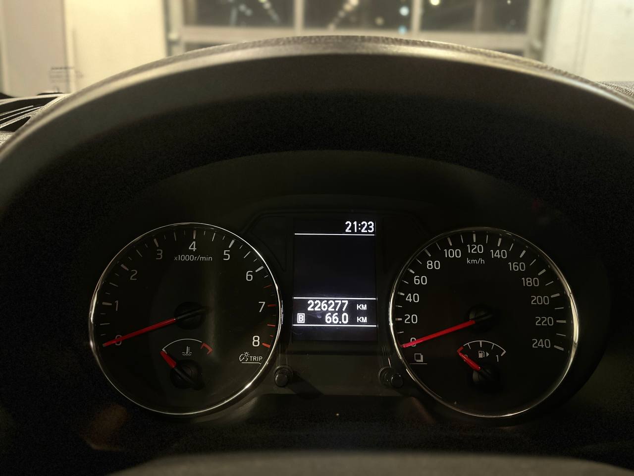 NISSAN X-TRAIL