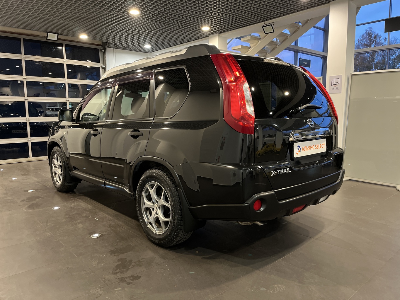 NISSAN X-TRAIL