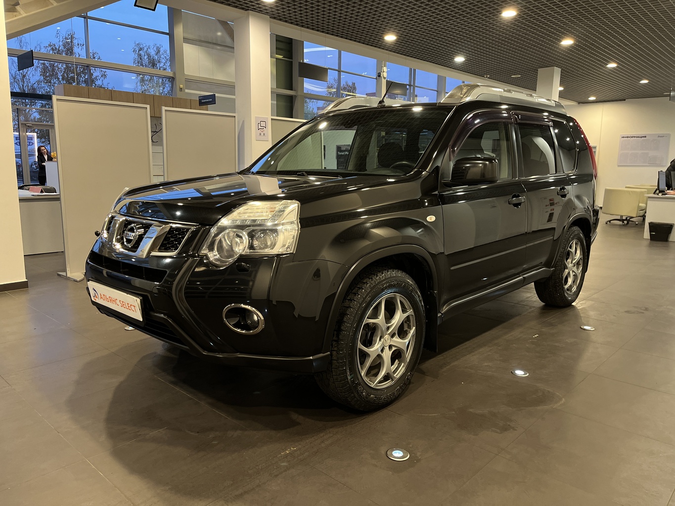 NISSAN X-TRAIL