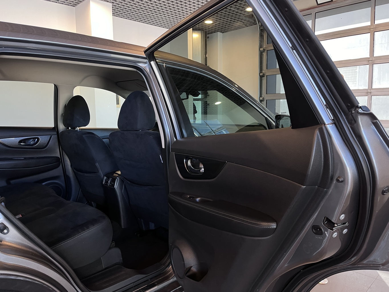 NISSAN X-TRAIL