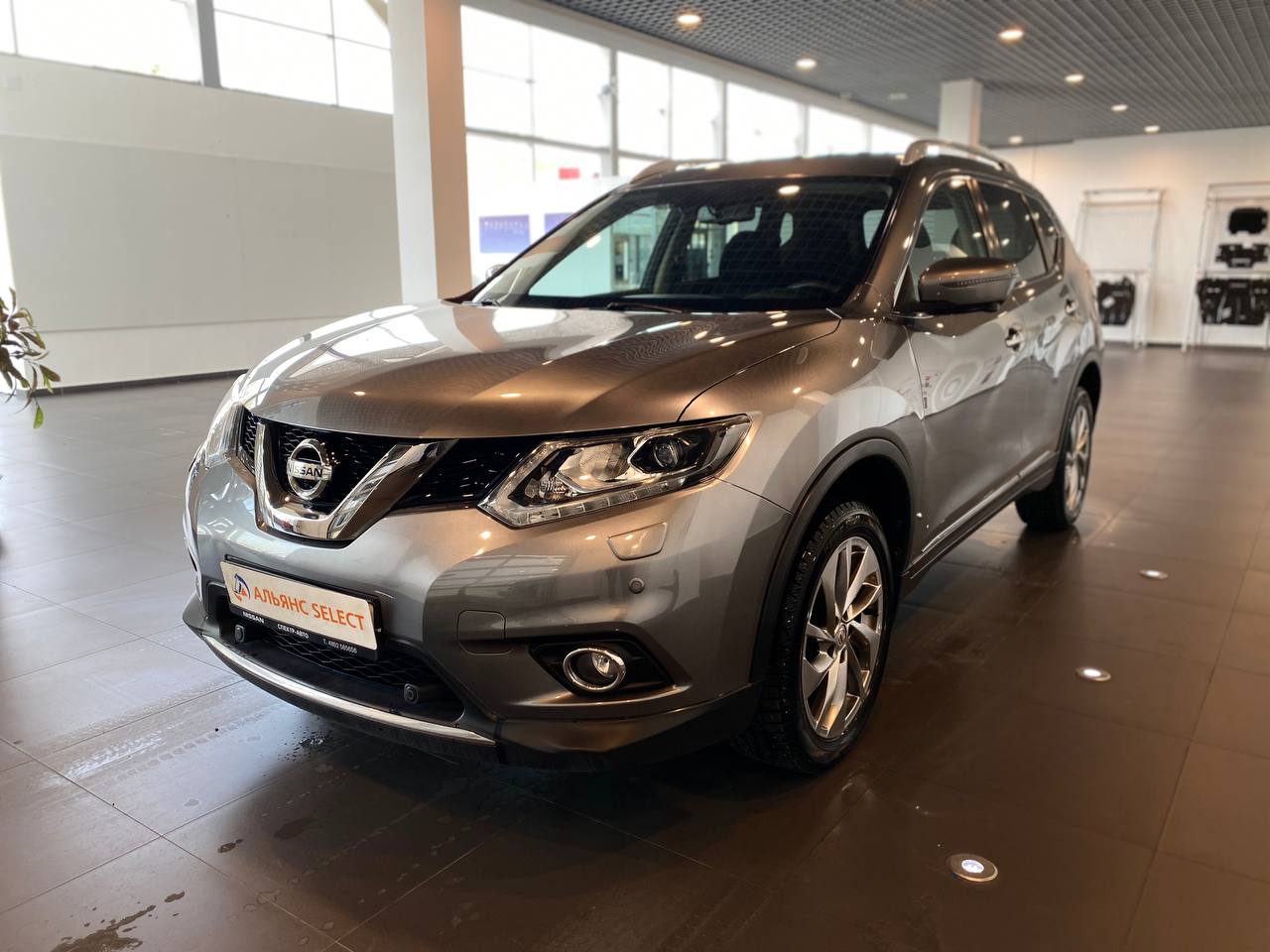 NISSAN X-TRAIL