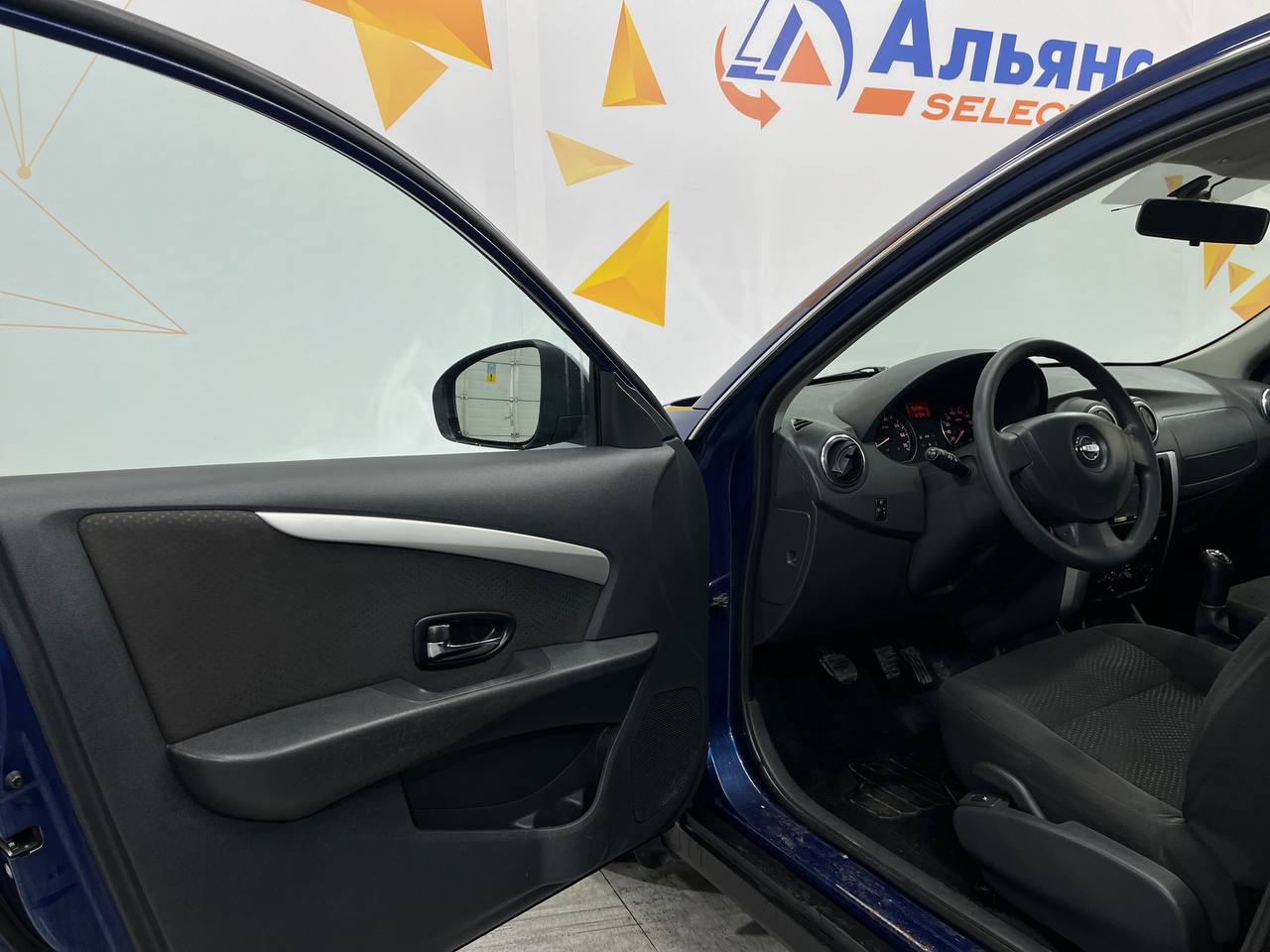 NISSAN ALMERA