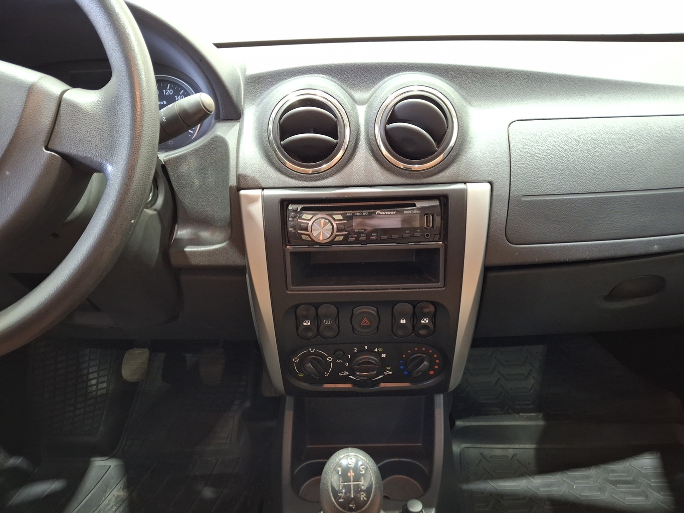 NISSAN ALMERA