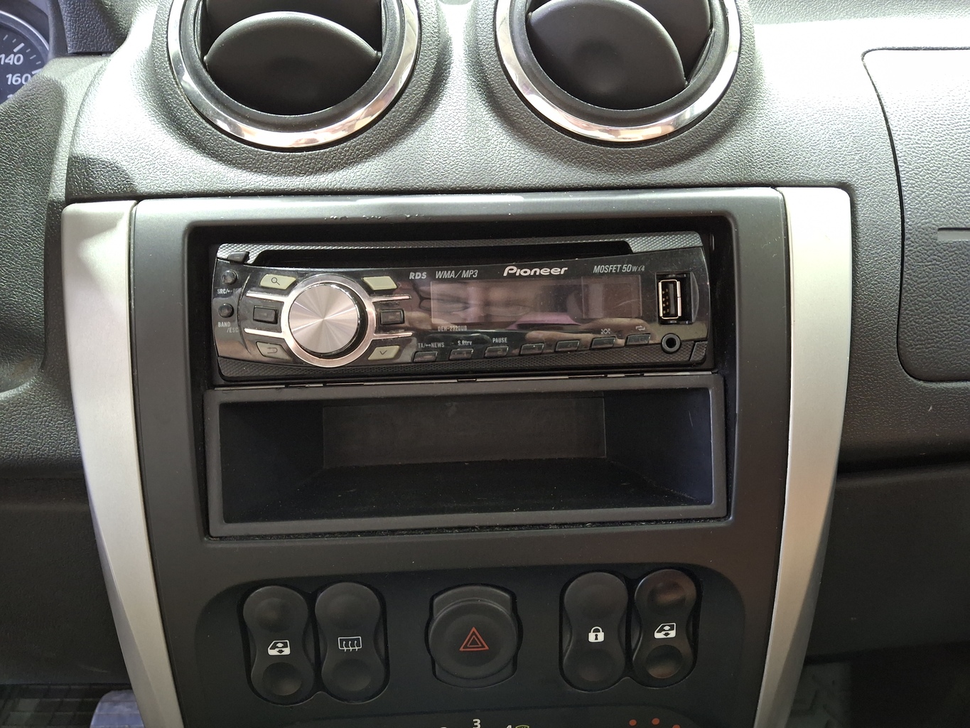 NISSAN ALMERA