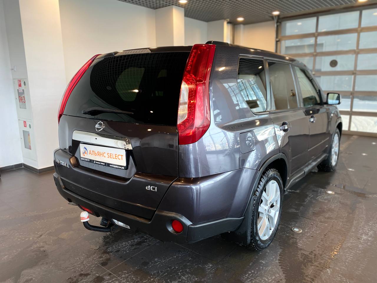 NISSAN X-TRAIL