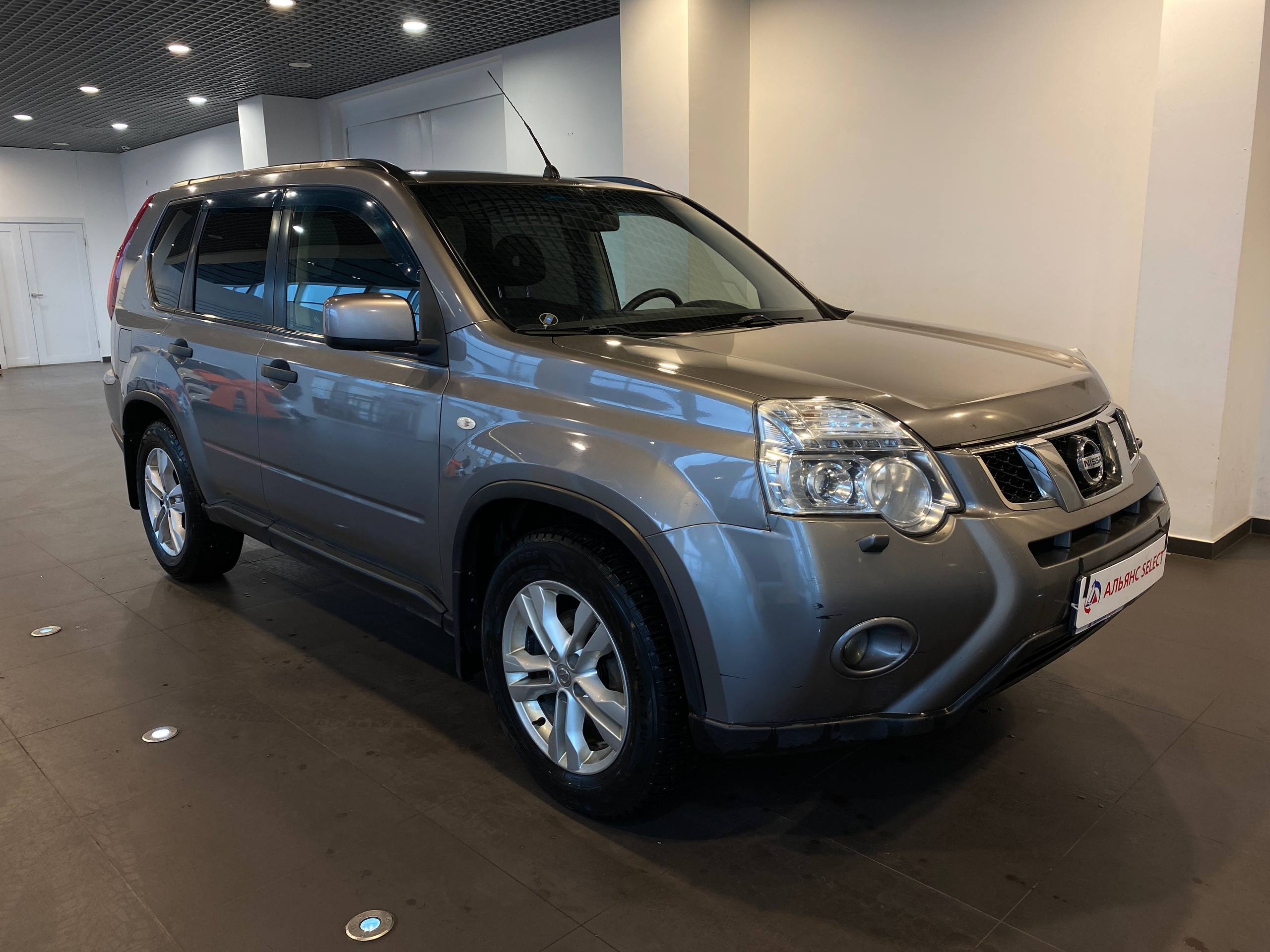 NISSAN X-TRAIL