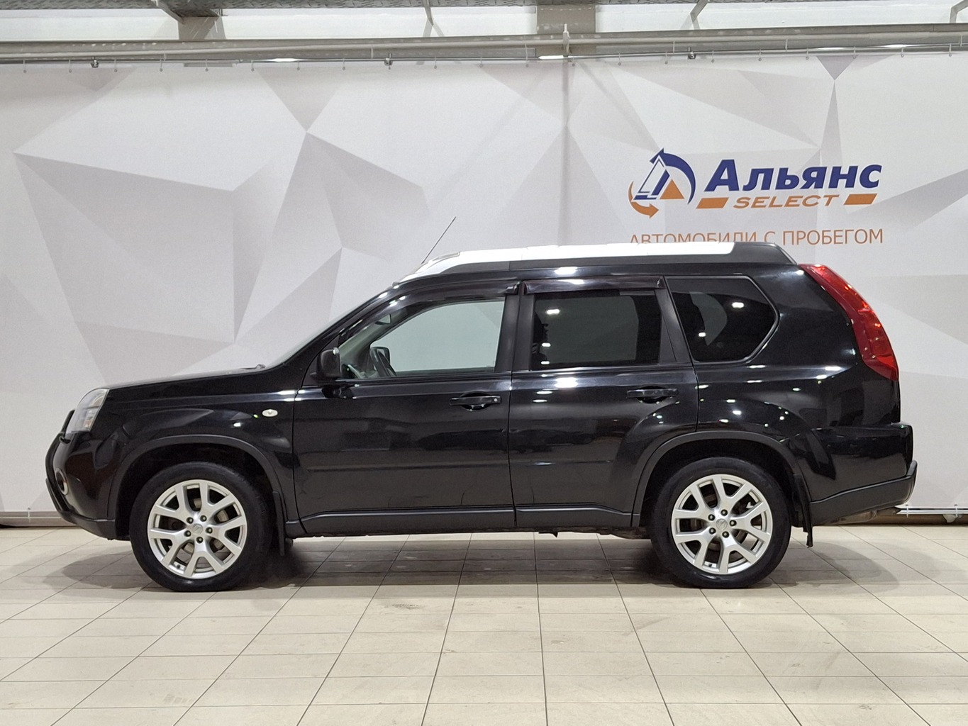 NISSAN X-TRAIL