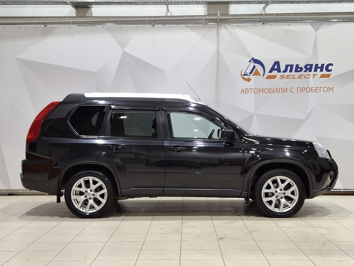 NISSAN X-TRAIL