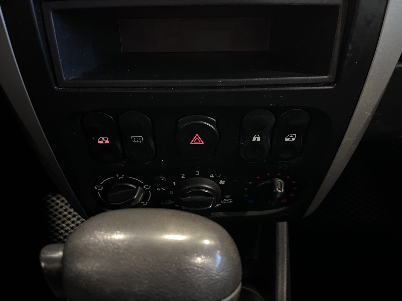 NISSAN ALMERA
