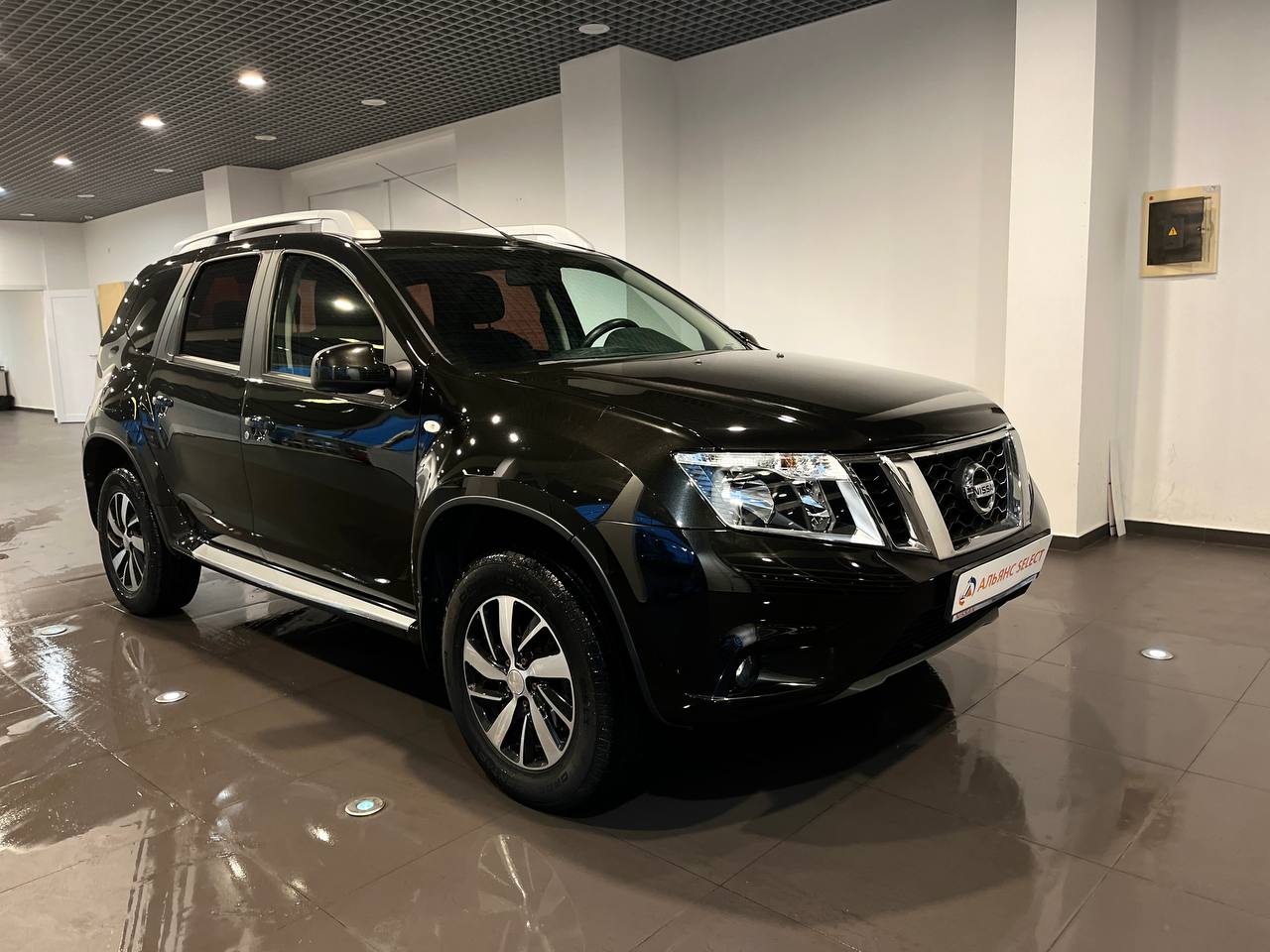 NISSAN TERRANO