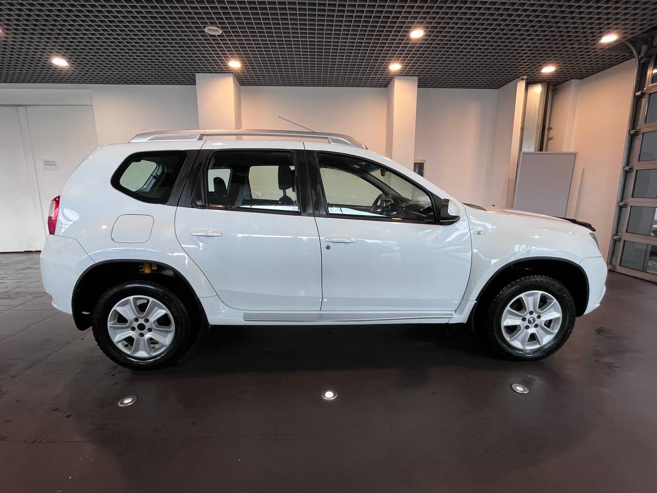 NISSAN TERRANO