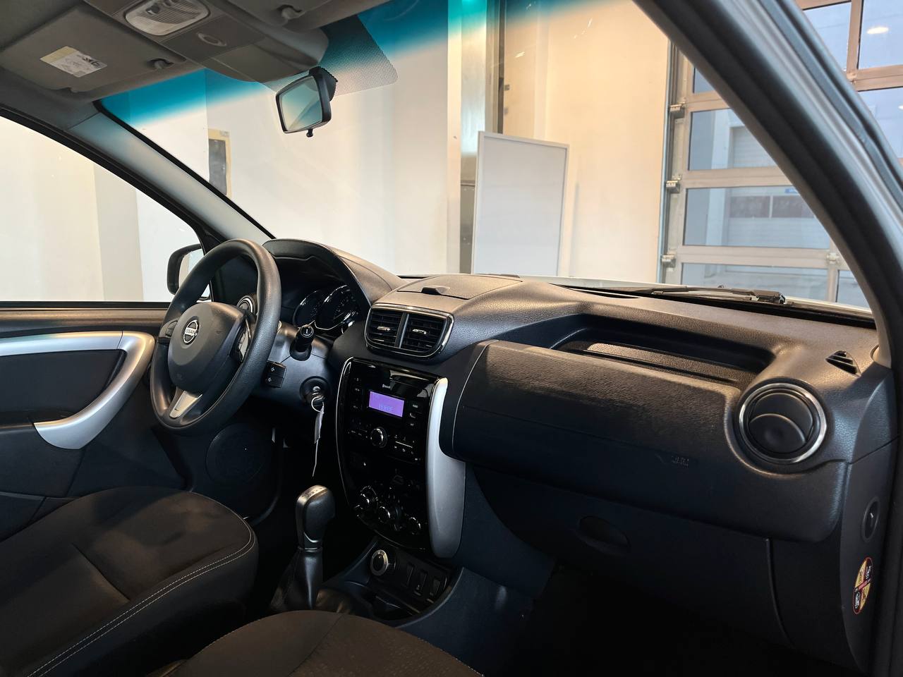 NISSAN TERRANO