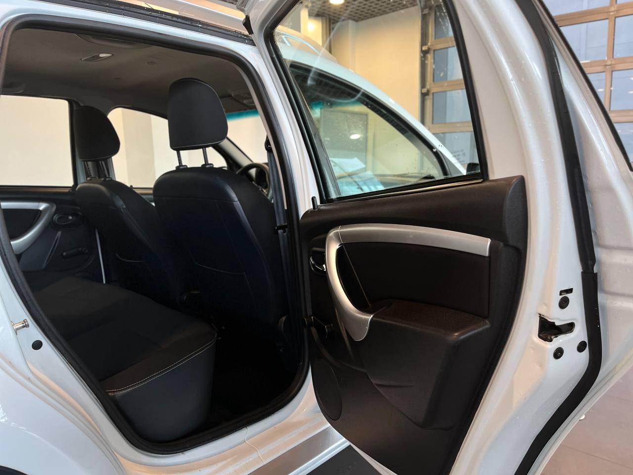 NISSAN TERRANO