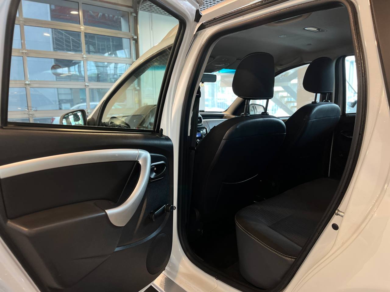 NISSAN TERRANO
